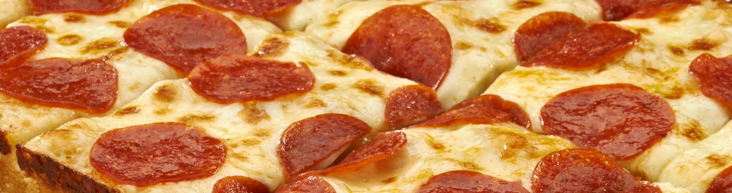 Pizza GiorgioMare - Ad ognuno la sua: scegli tra tanti gusti la tua preferita, ricca di ingredienti, pronta da infornare!